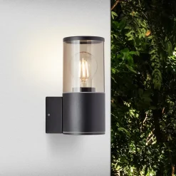 Sergioro Außenwandleuchte schwarz matt | 1x A60, E27, 20W, geeignet für Normallampen (nicht enthalten) ^ Brilliant Hot