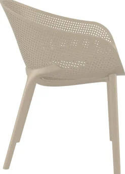 Gartenstuhl/Bistrostuhl stapelbar modern aus Kunststoff, wetterfest mit nicht verstellbaren Armlehnen und Rückenlehne, Sky Pro ^ CLP Sale