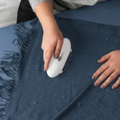 COMPACT  4-in-1 Fusselentferner und Fusselbürste weiß ^ Gleener Sale