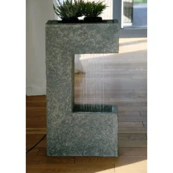 Polyresin-Brunnen mit Pumpe und LED´s, eckig mit Pflanzenoption ^ Dobar Hot