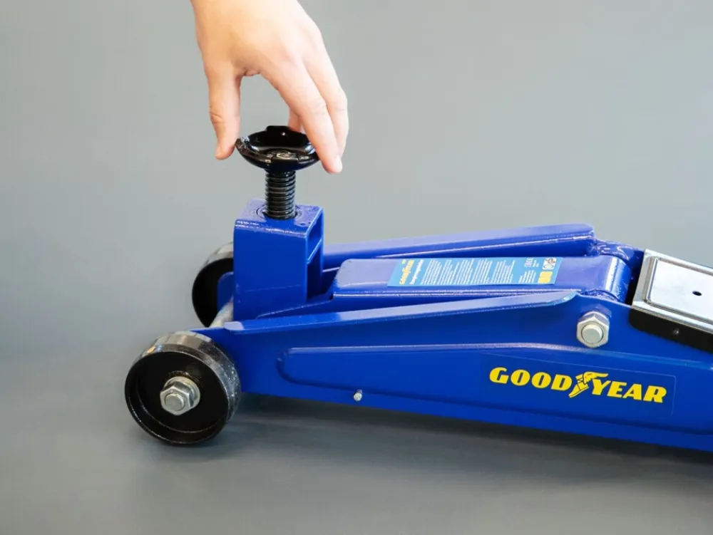 GOODYEAR Rangierwagenheber SUV 3,0t Clearance