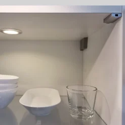 IR-Türschalter Kontakt Schnapp für LED Licht im Kleiderschrank Truhe Vitrine , 12VDC, max. 3A ^ kalb Material für Möbel Online