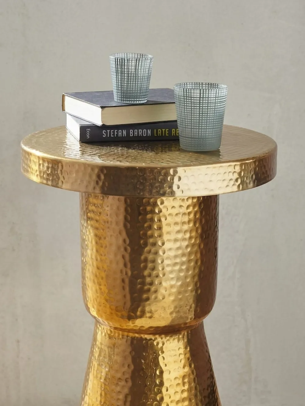 KADIMA DESIGN Orientalischer Dekotisch ENNS: Aluminium, Hammerschlag-Strukturen, 43x59x43 cm Gold
