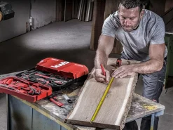 Werkzeugkoffer, 70-teilige Werkzeug-Set, stabiler Kunststoff-Koffer, mit Tragegriff zum Transportieren und Aufhängen, hochwertiger Werkzeugsatz, ideal für Werkstatt und Haushalt ^ KWB New