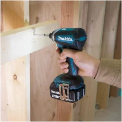 DTD153Z Schlagschrauber - ohne Akku, ohne Ladegerät ^ Makita Outlet