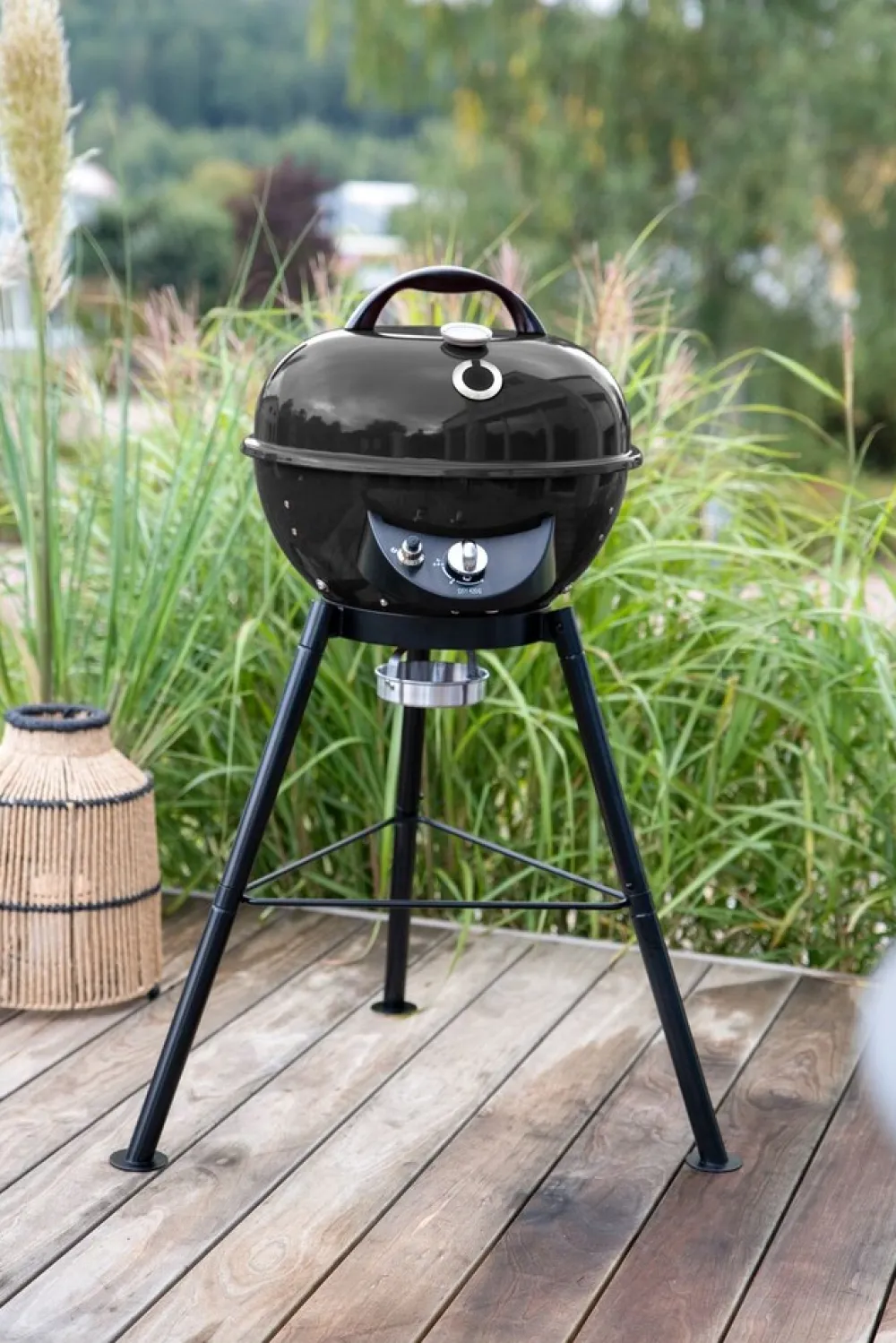 Outdoorchef Gas Kugelgrill City 420 G SE Black mit Tragetasche Gasgrill mit Stahlgrillrost Clearance