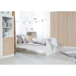 Kinderzimmerset 'Gabriella', 2-teiliges Babymöbel-Set bicolor aus Babybett ca. 70x140cm & Wickelkommode ^ Roba Hot
