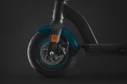 - SO4 pro E-Scooter 10,5 Ah, blk/grn, dt. Straßenzul. ^ SoFlow Hot