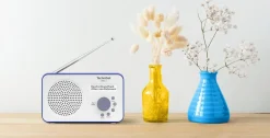 VIOLA 2 | tragbares 1 Watt DAB+ Radio mit LC-Display weiß/ ^ Technisat