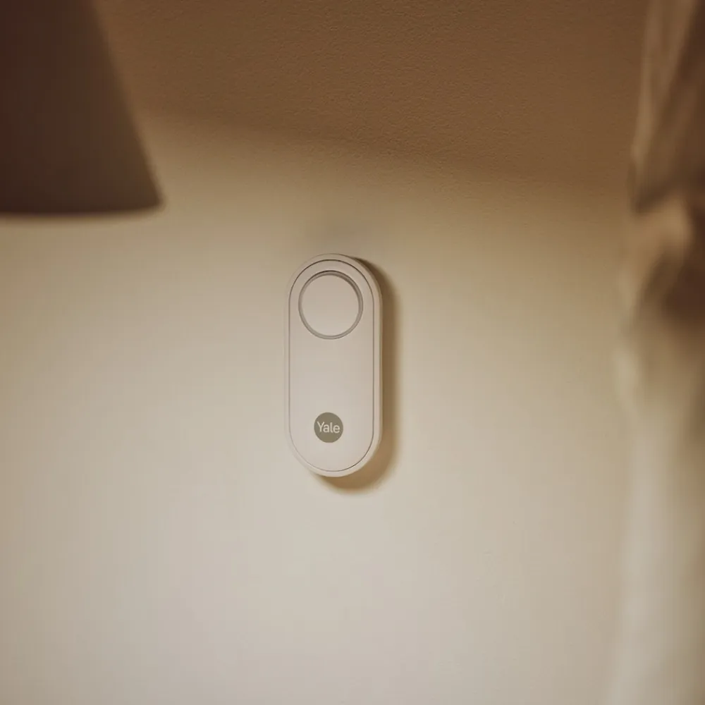 Smart Alarm Button ^ Yale Clearance