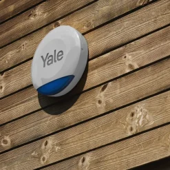 Smart Alarm Outdoor Siren (Grau) ^ Yale Clearance